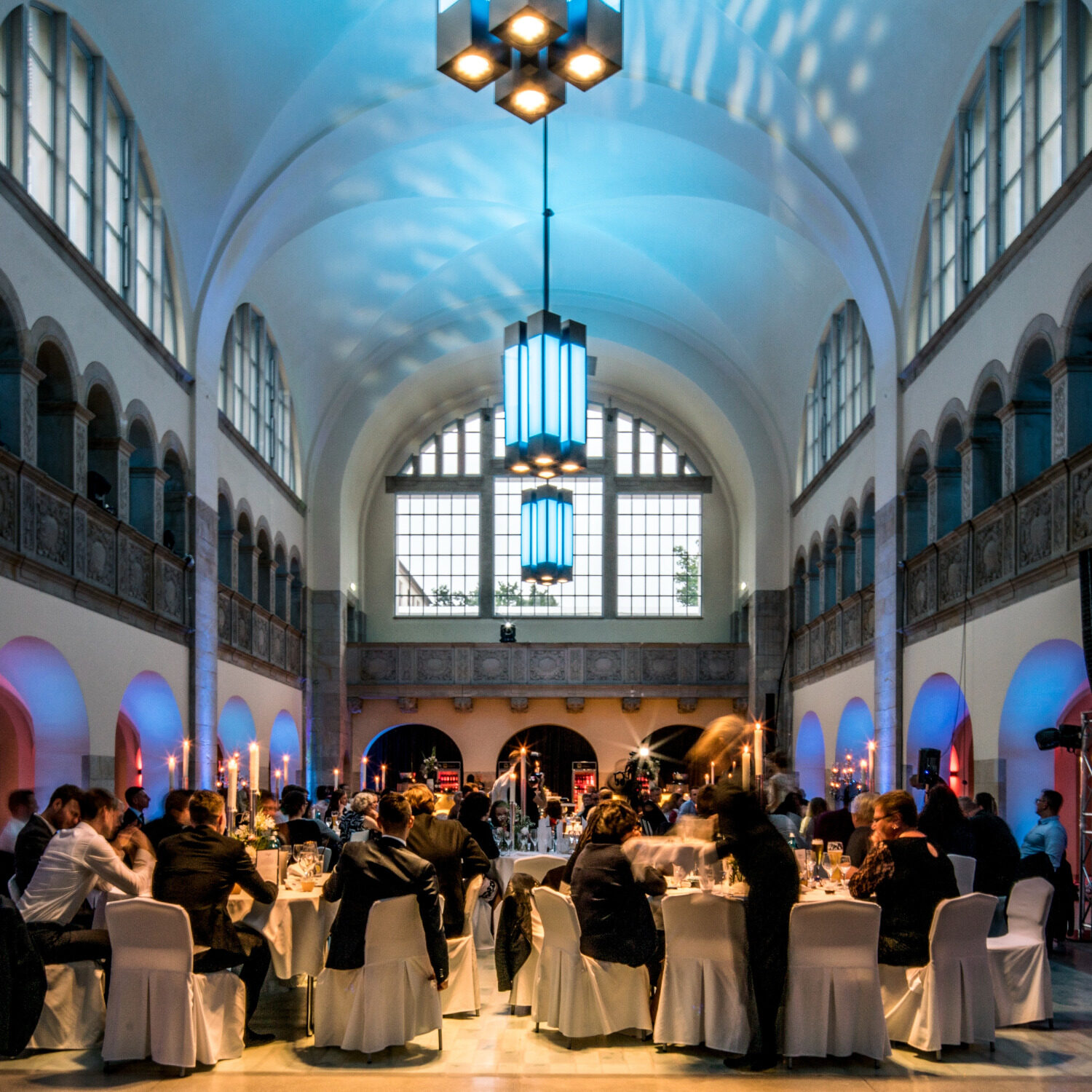 dinner hotel oderberger ies